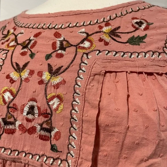 Max Studio Coral Embroidered Blouse - Picture 2 of 7